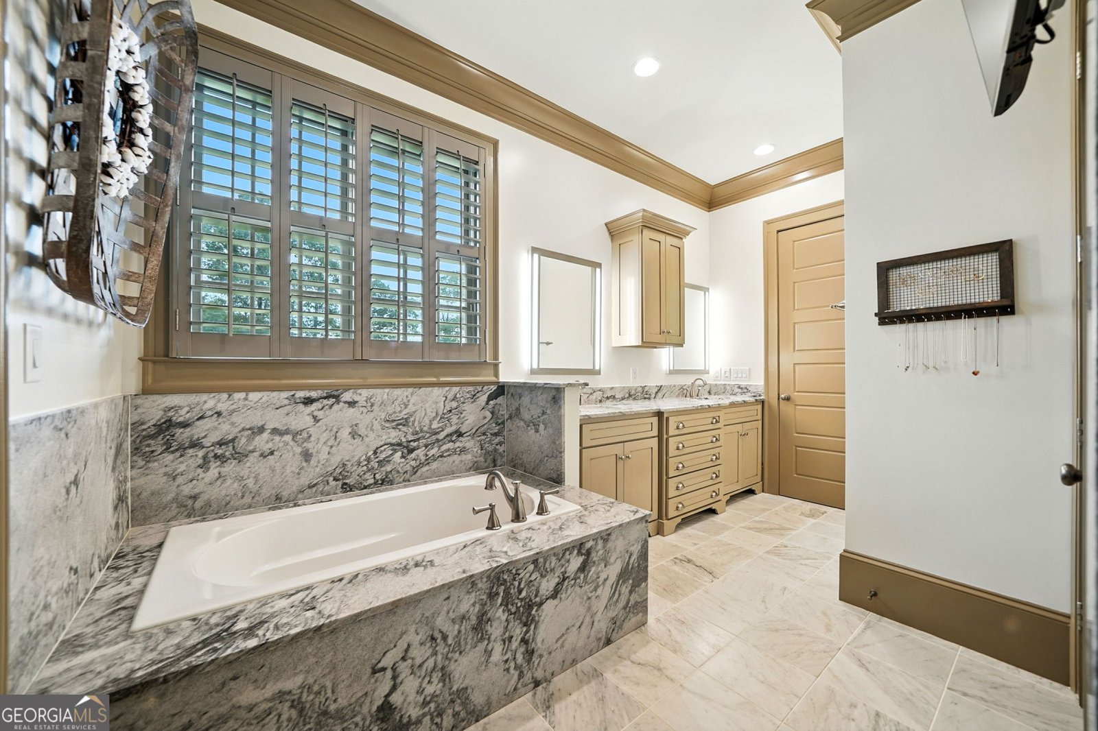 2229 Long Road Ball Ground - Photo 33