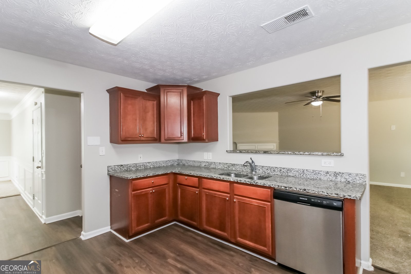 7634 Pine Gables Drive Riverdale - Photo 10