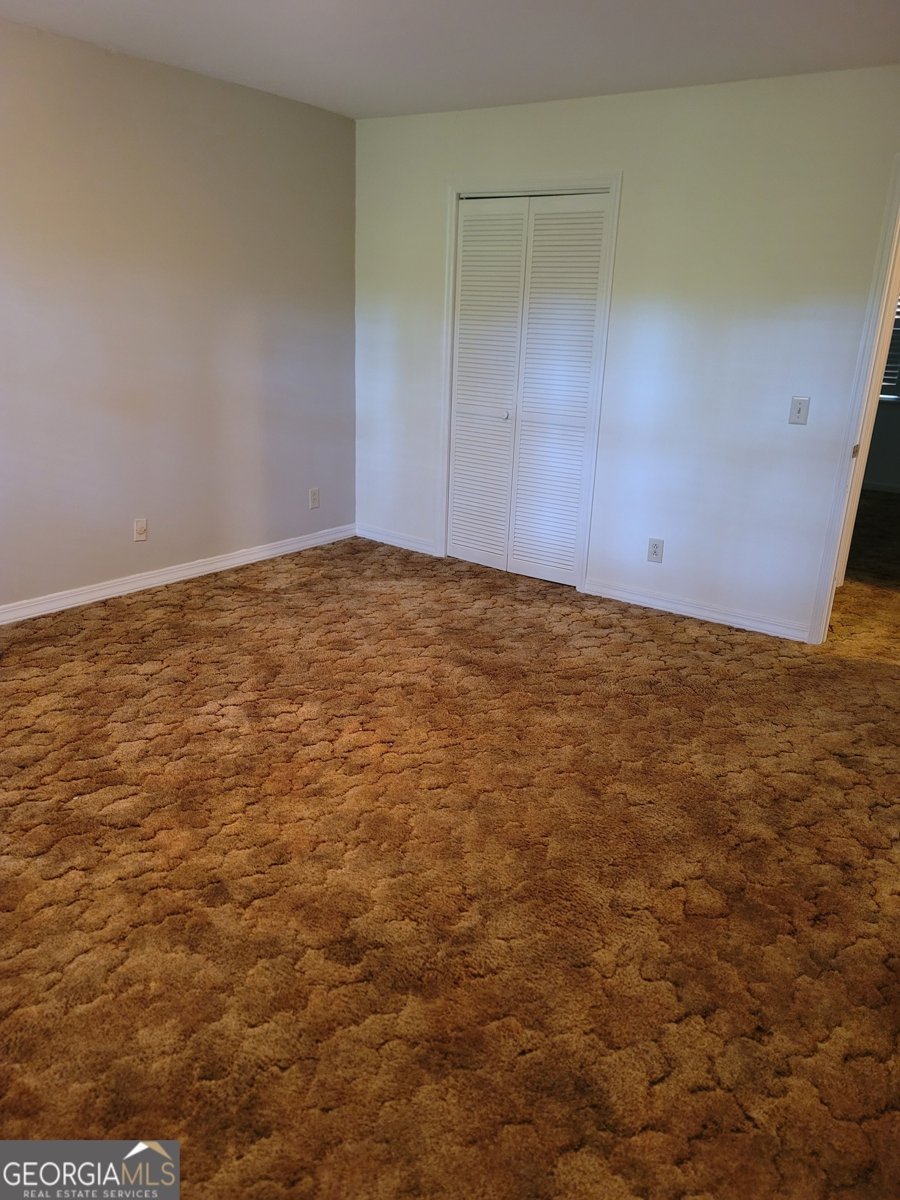 2212 Colonial Circle Gainesville - Photo 33