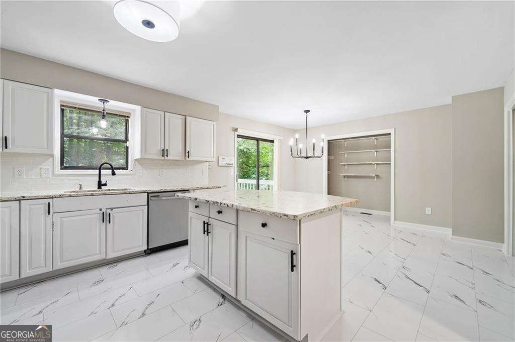 4528 Lashley Court Marietta - Photo 12