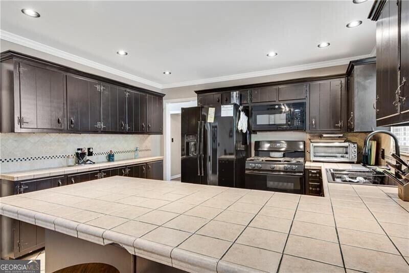 6275 Woodlake Drive Buford - Photo 10