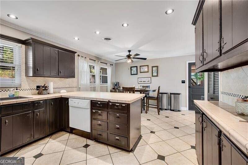 6275 Woodlake Drive Buford - Photo 7