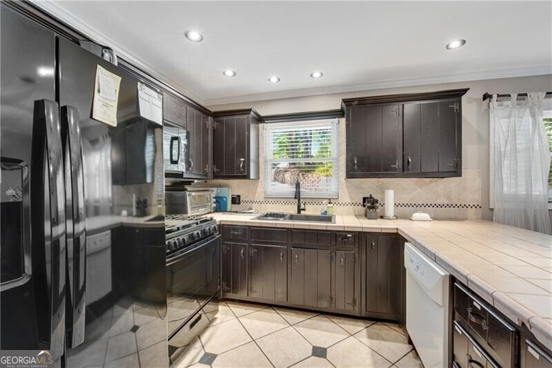 6275 Woodlake Drive Buford - Photo 8