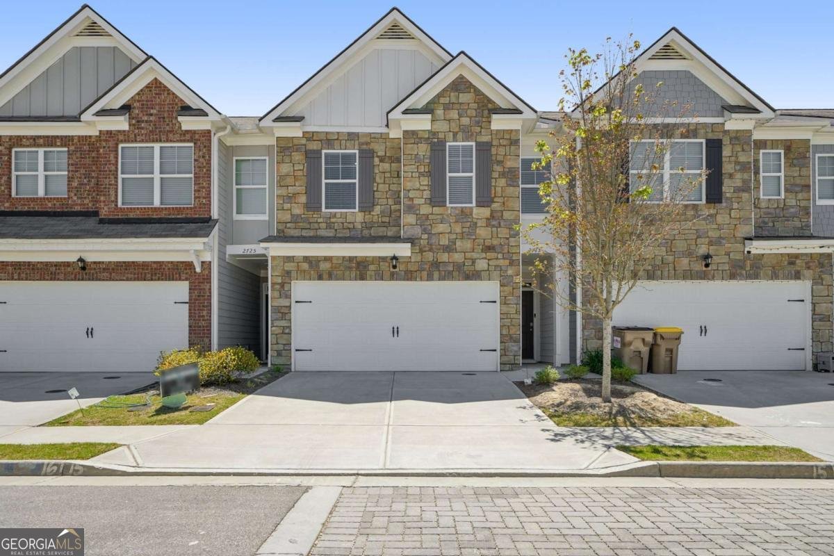 2715 Poppy Court Buford - Photo 1