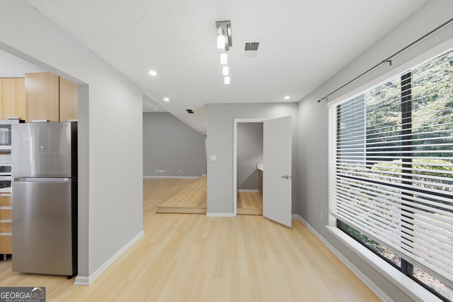 375 Creekside Court Roswell - Photo 18