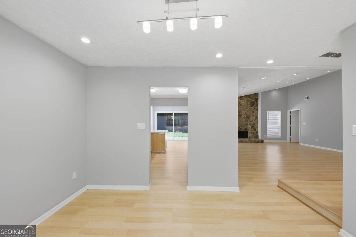 375 Creekside Court Roswell - Photo 19