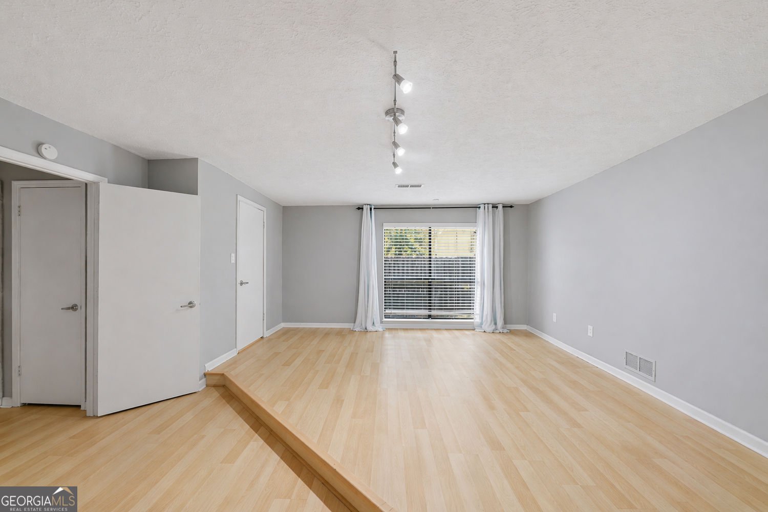 375 Creekside Court Roswell - Photo 33