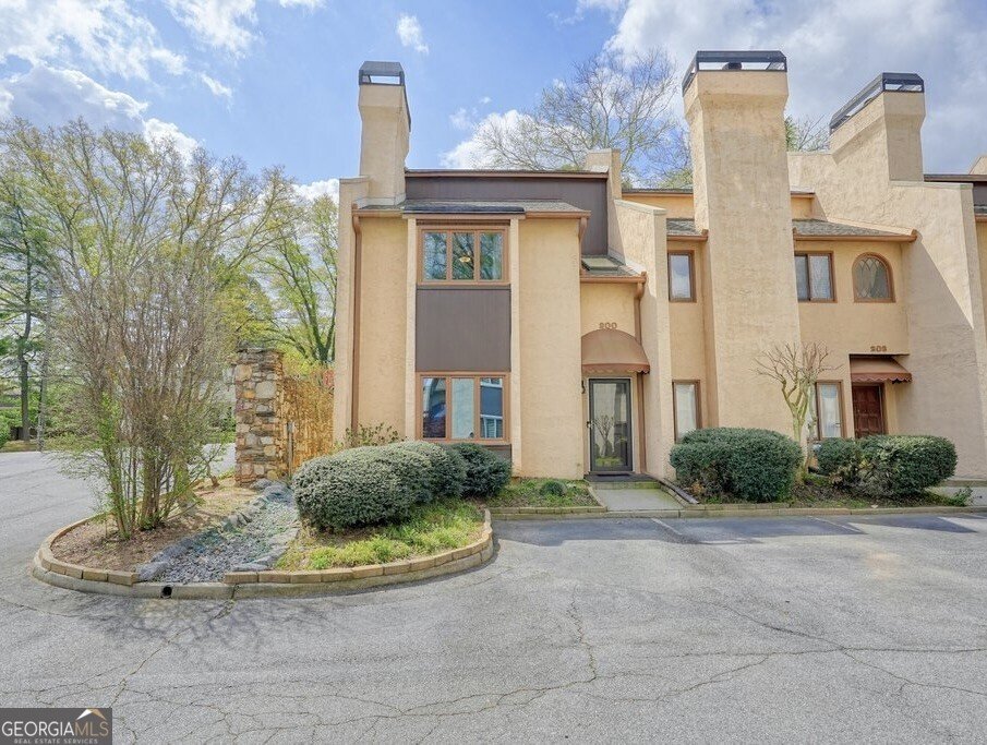 200 Roswell Landings Drive Roswell - Photo 1