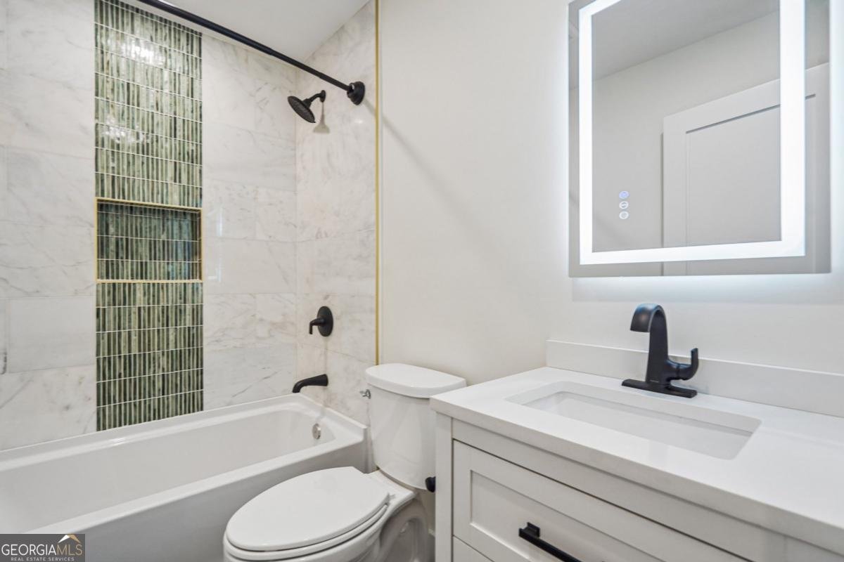 2452 King Arthur Circle Atlanta - Photo 19