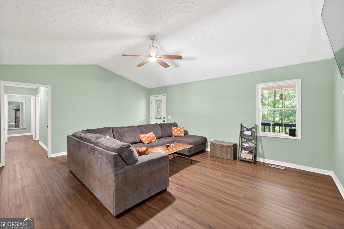 386 Ridgewood Drive Pendergrass - Photo 9