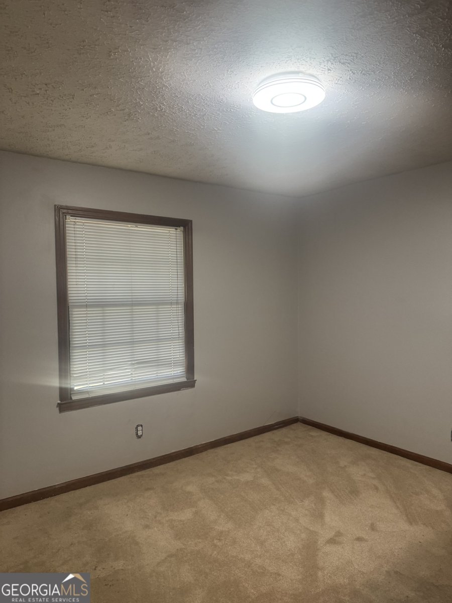 611 Woods Drive Atlanta - Photo 12