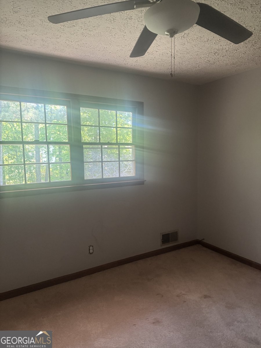 611 Woods Drive Atlanta - Photo 7