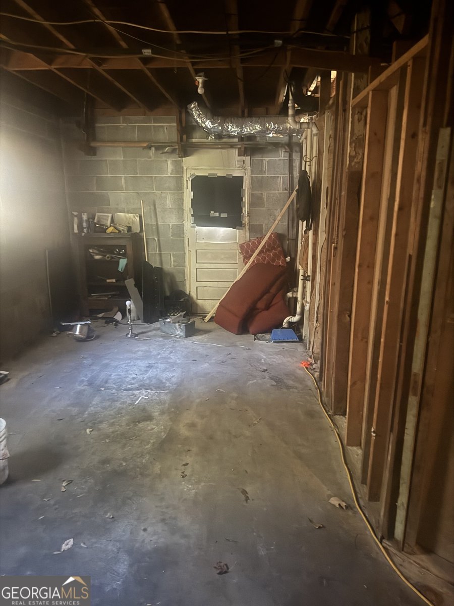 611 Woods Drive Atlanta - Photo 8