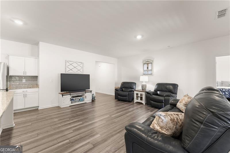 754 Bentwater Way Hoschton - Photo 7