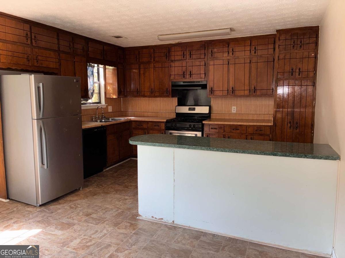 1007 Leeward Lane Jonesboro - Photo 10