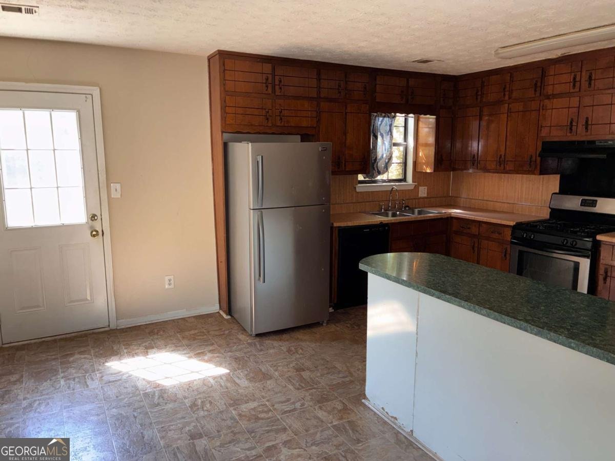 1007 Leeward Lane Jonesboro - Photo 9