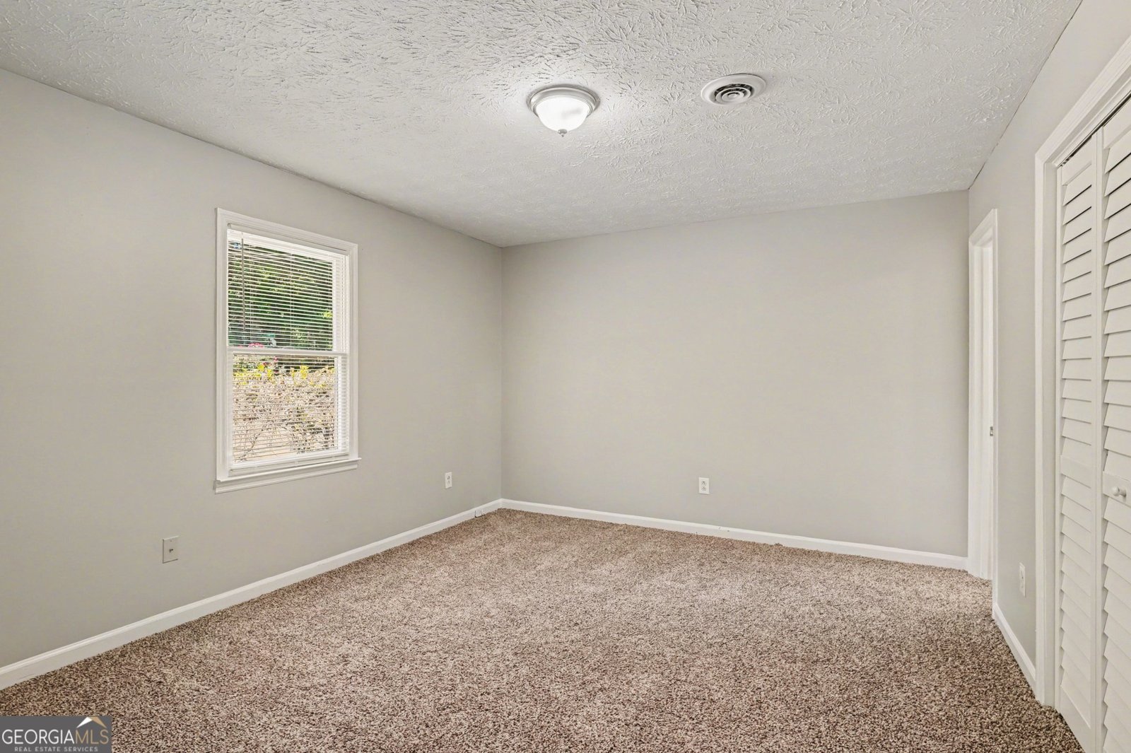 342 Laurel Lane Stockbridge - Photo 8