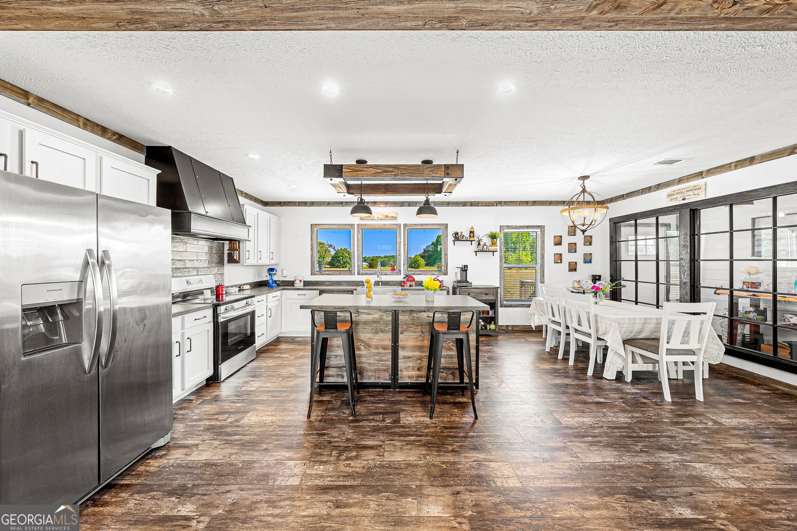 688 Clements Road Comer - Photo 9