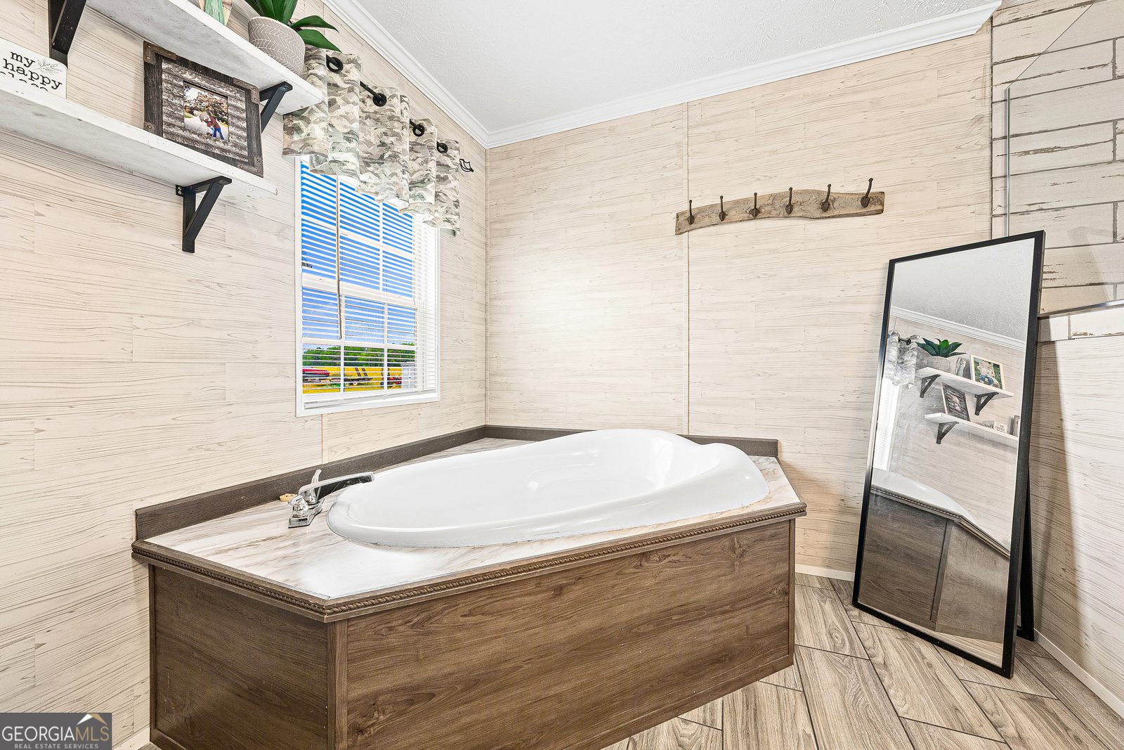 655 Lowe Road Comer - Photo 19