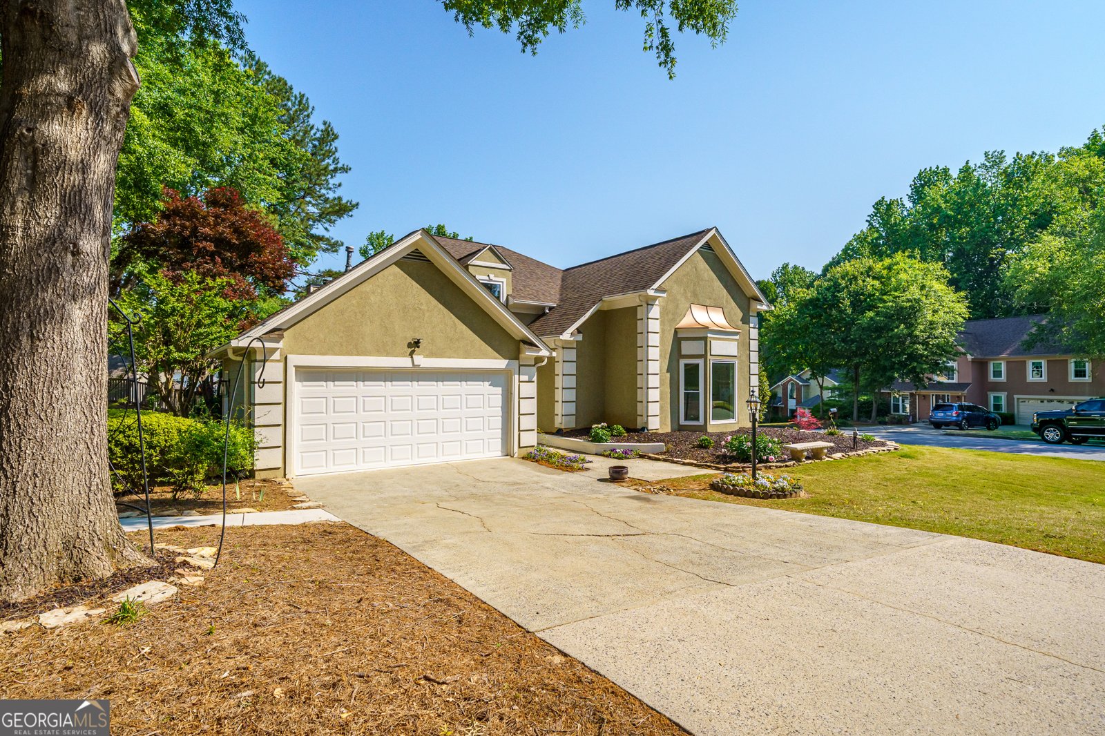 301 Oak Terrace Alpharetta - Photo 1