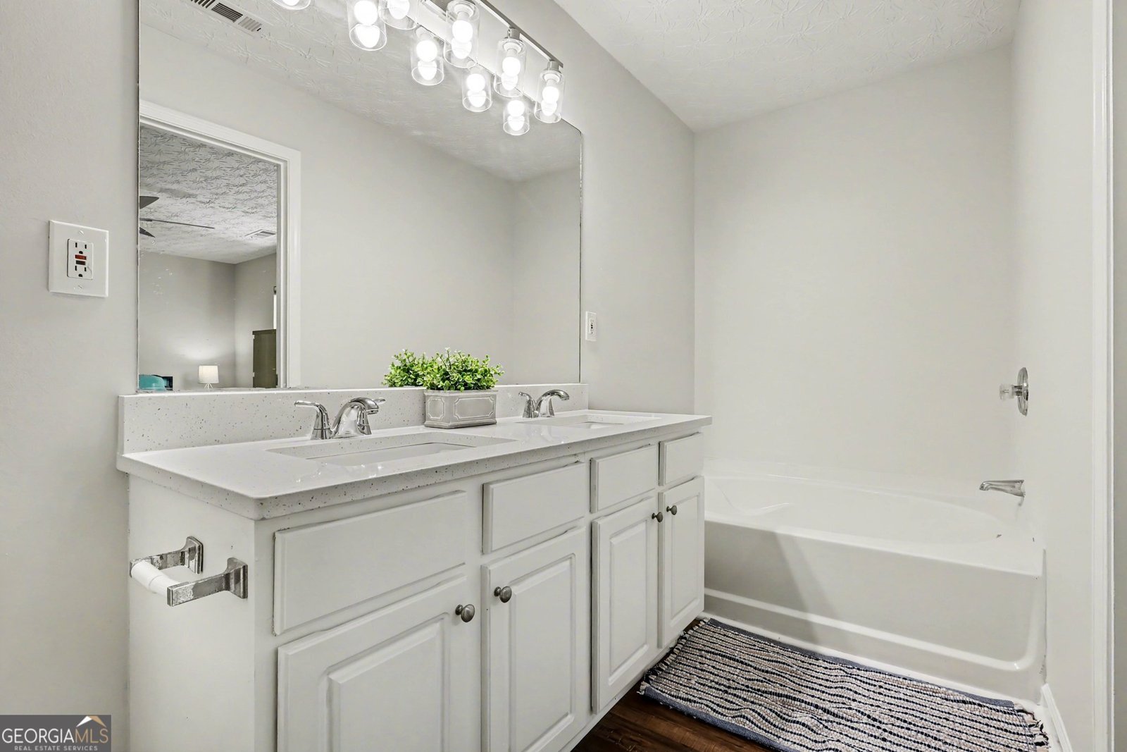 1589 River Main Court Lawrenceville - Photo 17