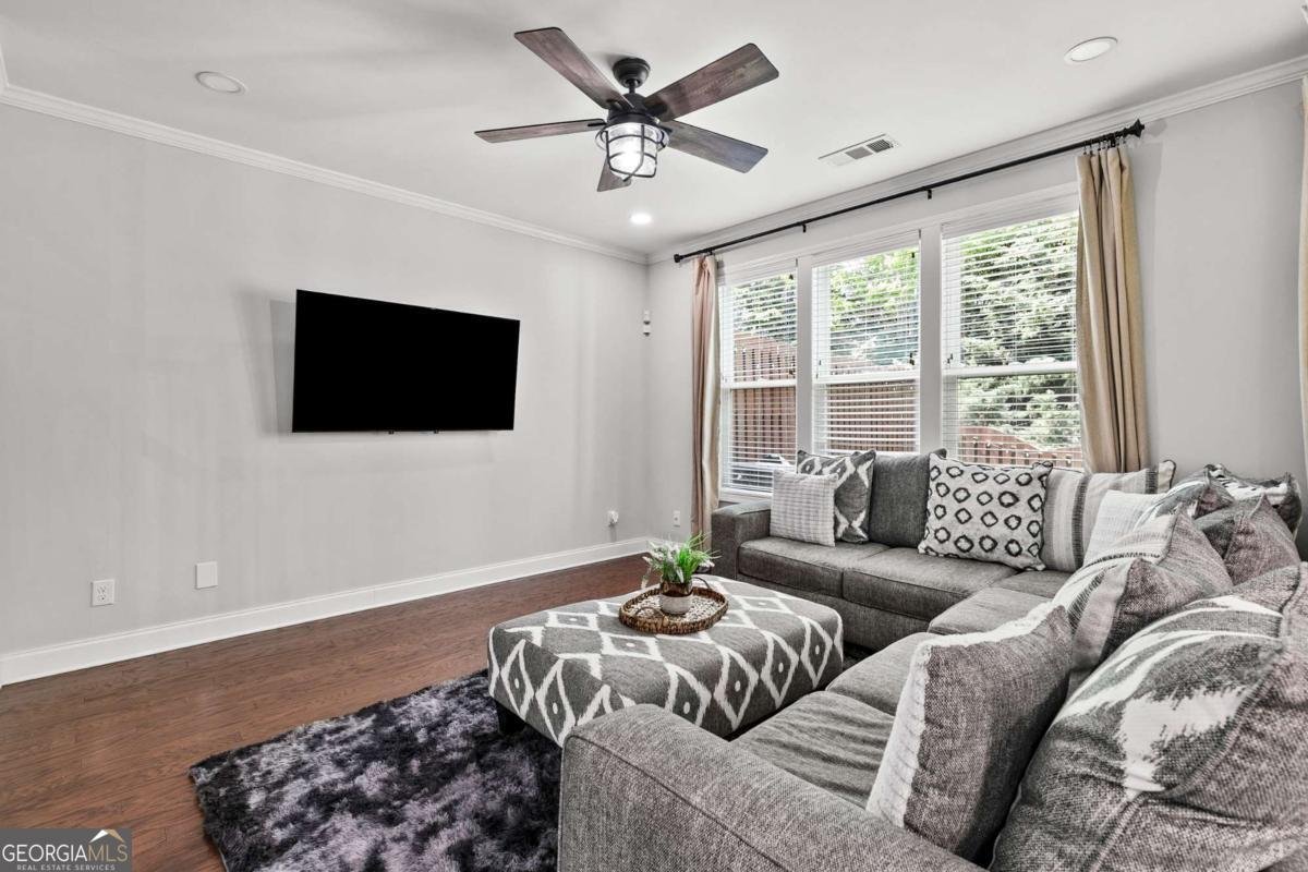 7306 Lowery Oak Drive Roswell - Photo 10