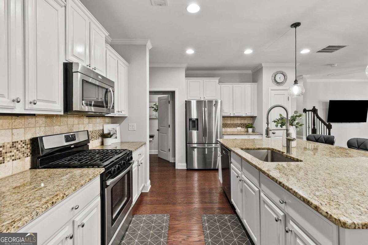 7306 Lowery Oak Drive Roswell - Photo 6