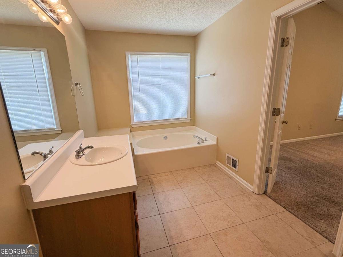 2995 Chesilhurst Court Powder Springs - Photo 13