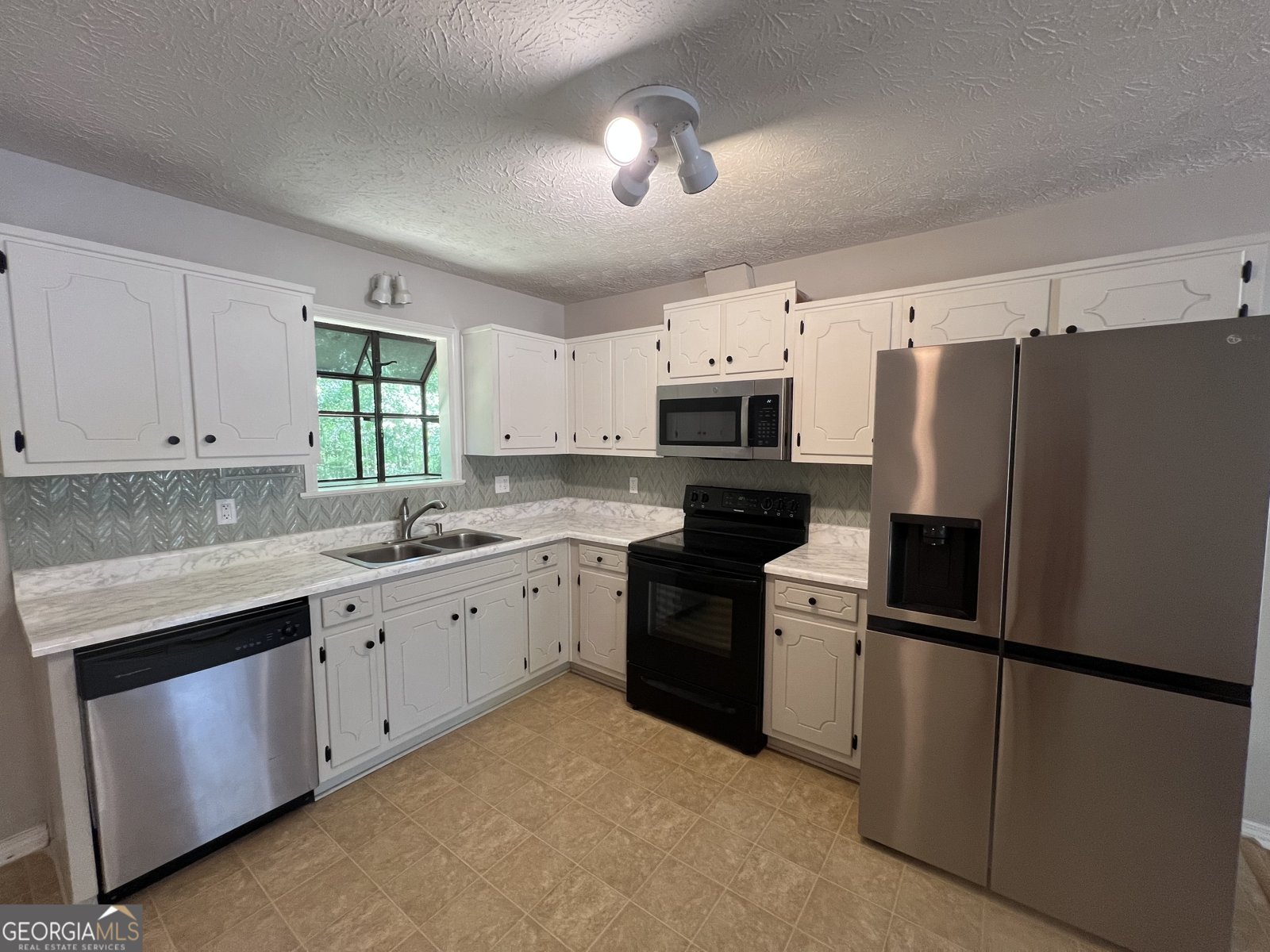 2256 Christian Circle Conyers - Photo 7