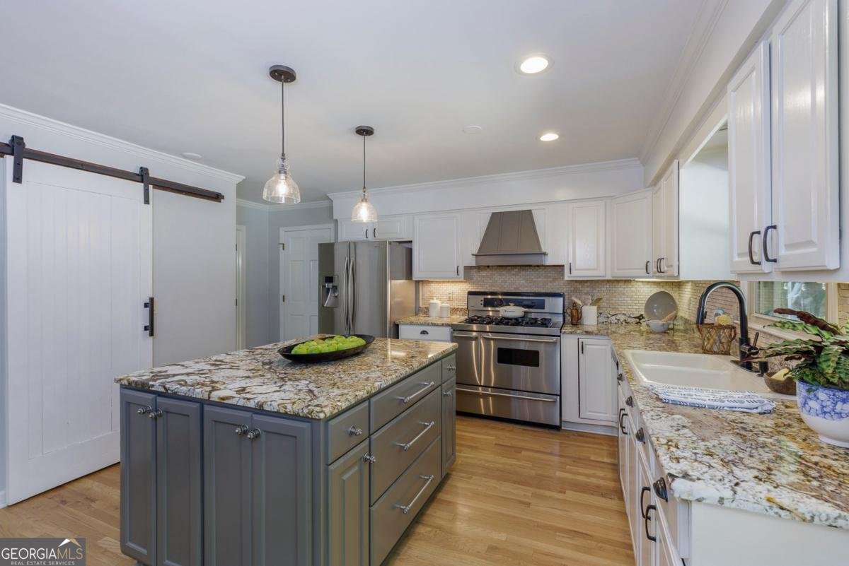 496 Guilford Circle Marietta - Photo 16