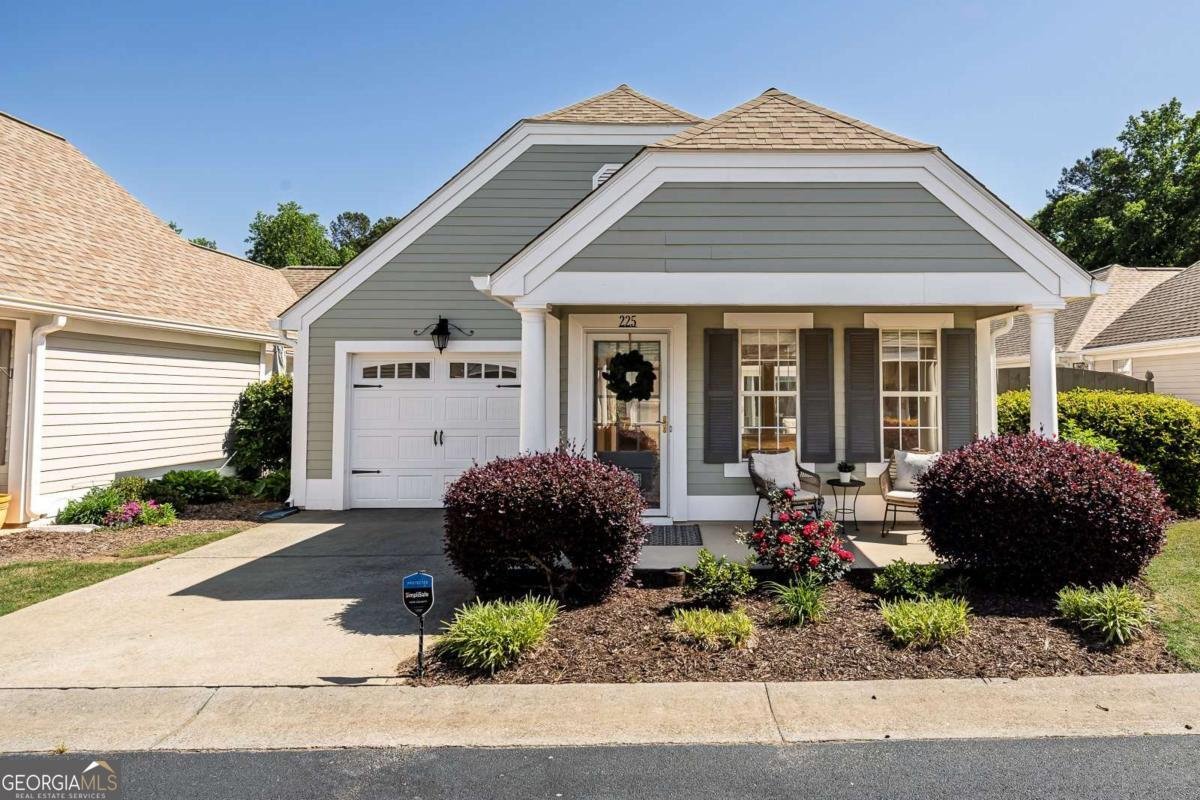 225 Rose Cottage Drive Woodstock - Photo 1