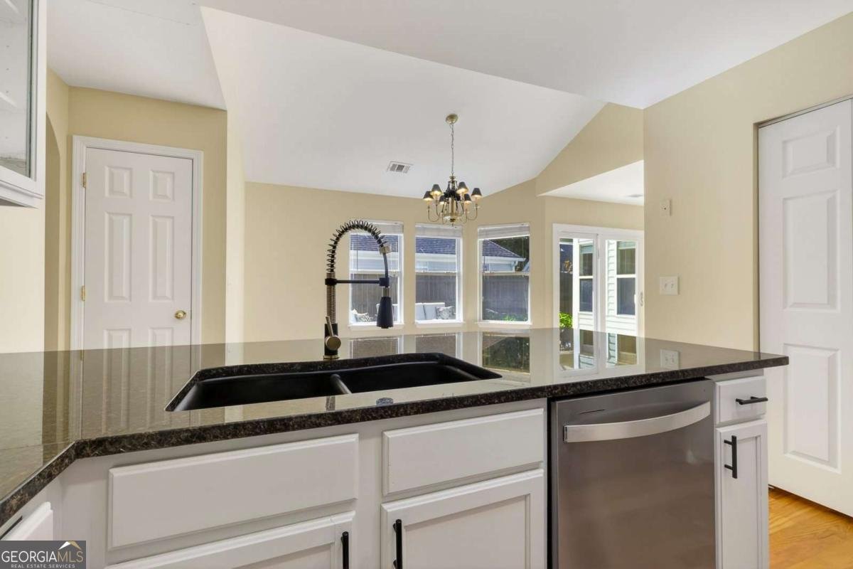 225 Rose Cottage Drive Woodstock - Photo 15