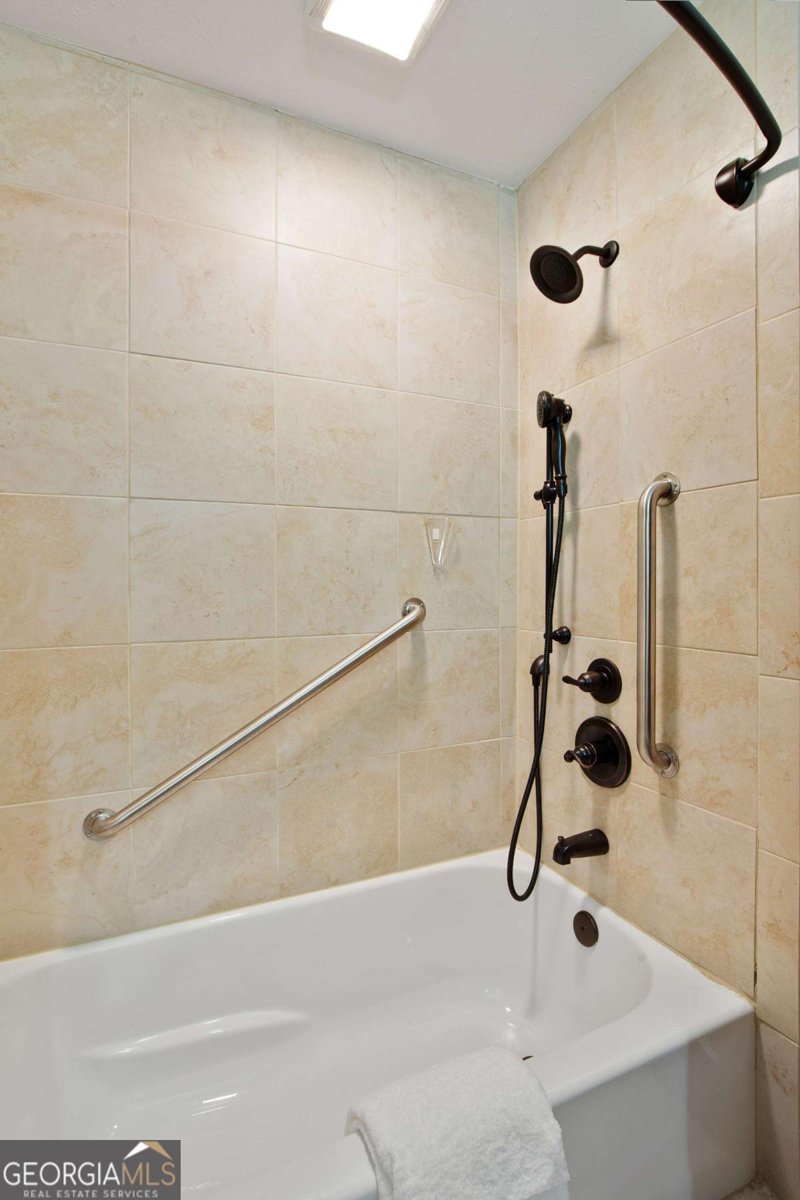 1111 Holly Hills Drive Lilburn - Photo 18