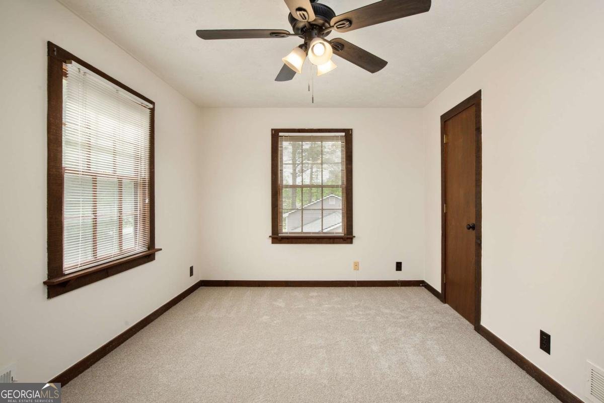 1111 Holly Hills Drive Lilburn - Photo 19