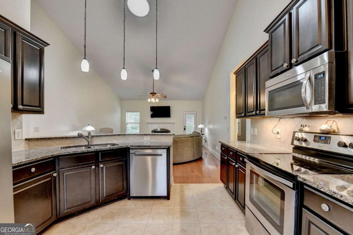 2130 LINE Drive Lawrenceville - Photo 14