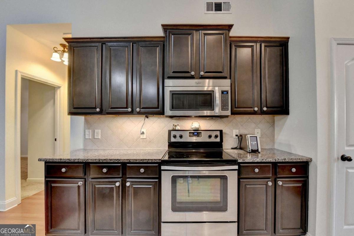 2130 LINE Drive Lawrenceville - Photo 16