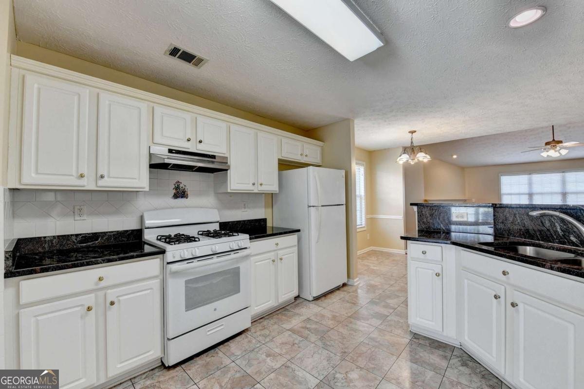 1155 Livery Circle Lawrenceville - Photo 8