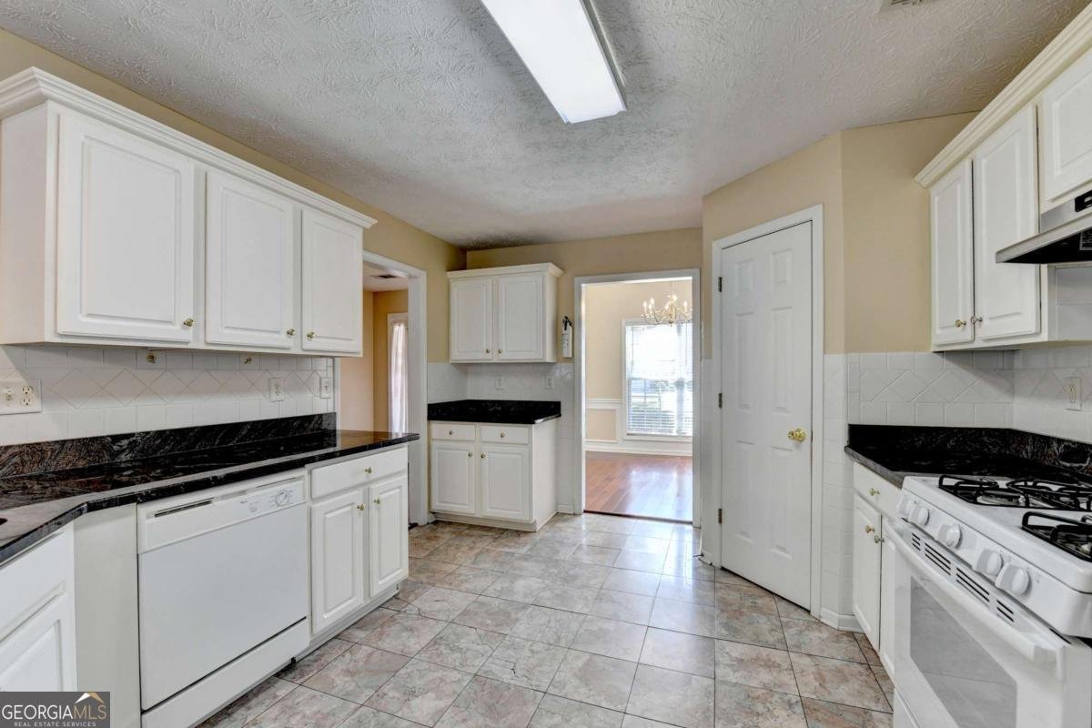 1155 Livery Circle Lawrenceville - Photo 9