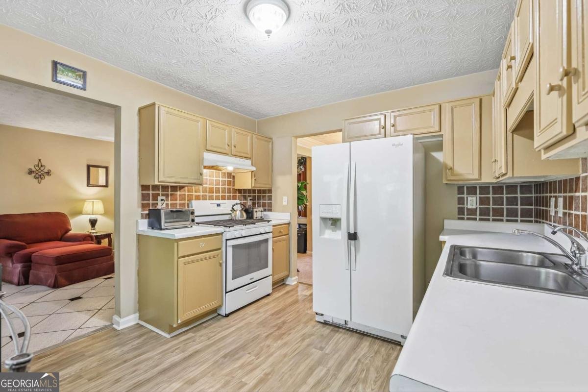 1068 Shadow Lake Drive Lithonia - Photo 8