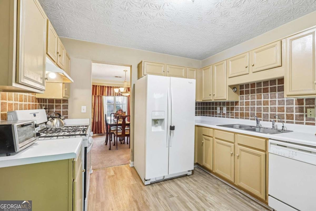 1068 Shadow Lake Drive Lithonia - Photo 9