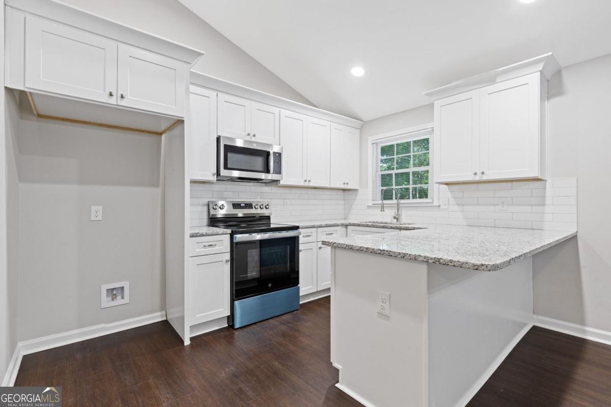 4583 Woodlake Lane Conyers - Photo 11