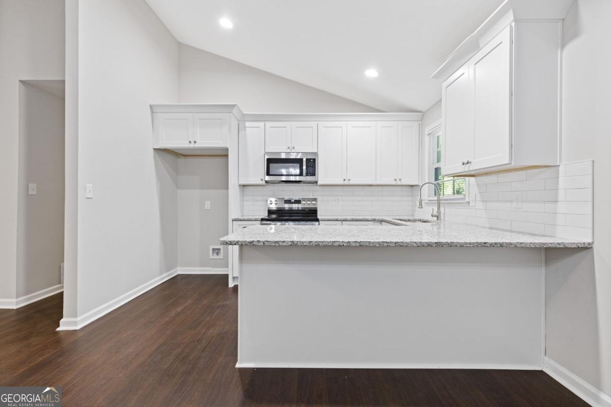 4583 Woodlake Lane Conyers - Photo 18