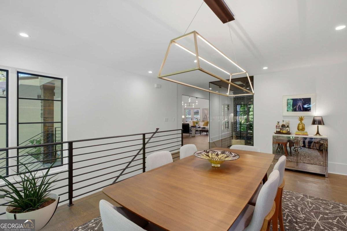 538 Spring Valley Road Atlanta - Photo 12