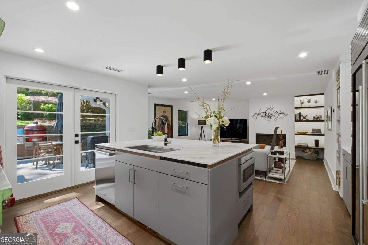 538 Spring Valley Road Atlanta - Photo 16