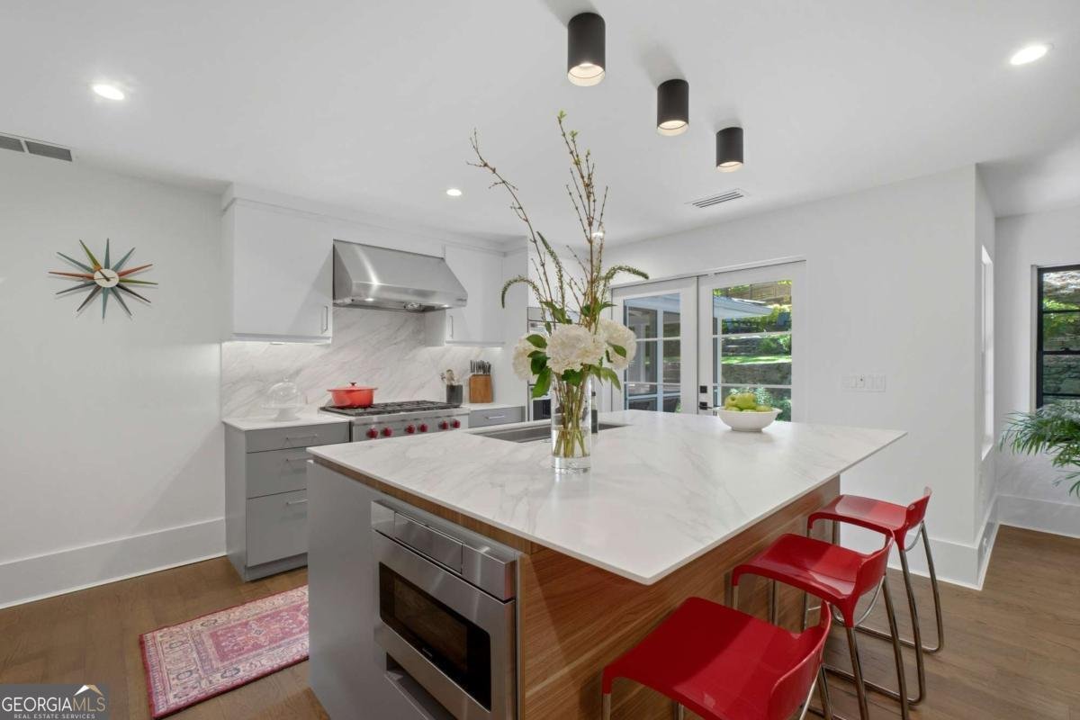 538 Spring Valley Road Atlanta - Photo 18