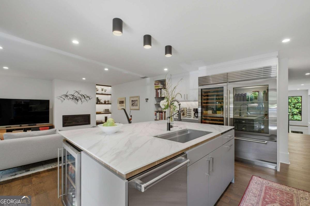 538 Spring Valley Road Atlanta - Photo 19