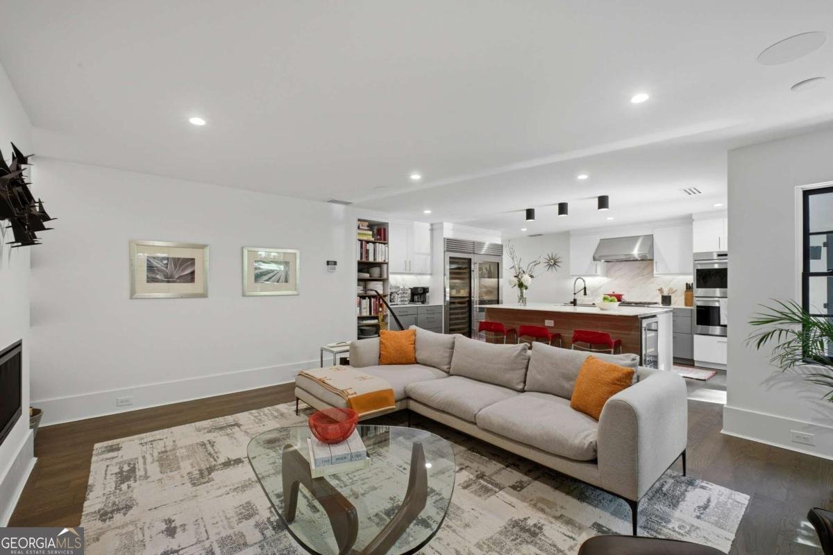 538 Spring Valley Road Atlanta - Photo 23