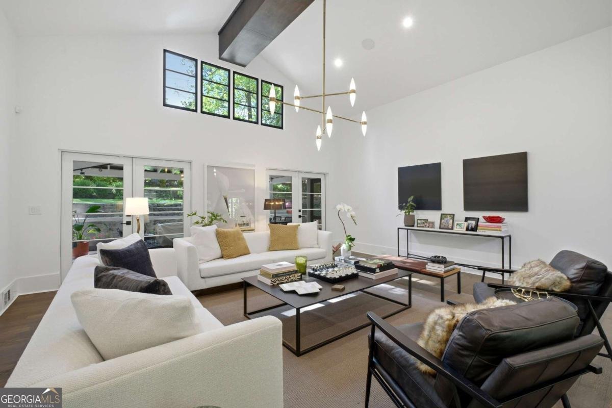 538 Spring Valley Road Atlanta - Photo 9