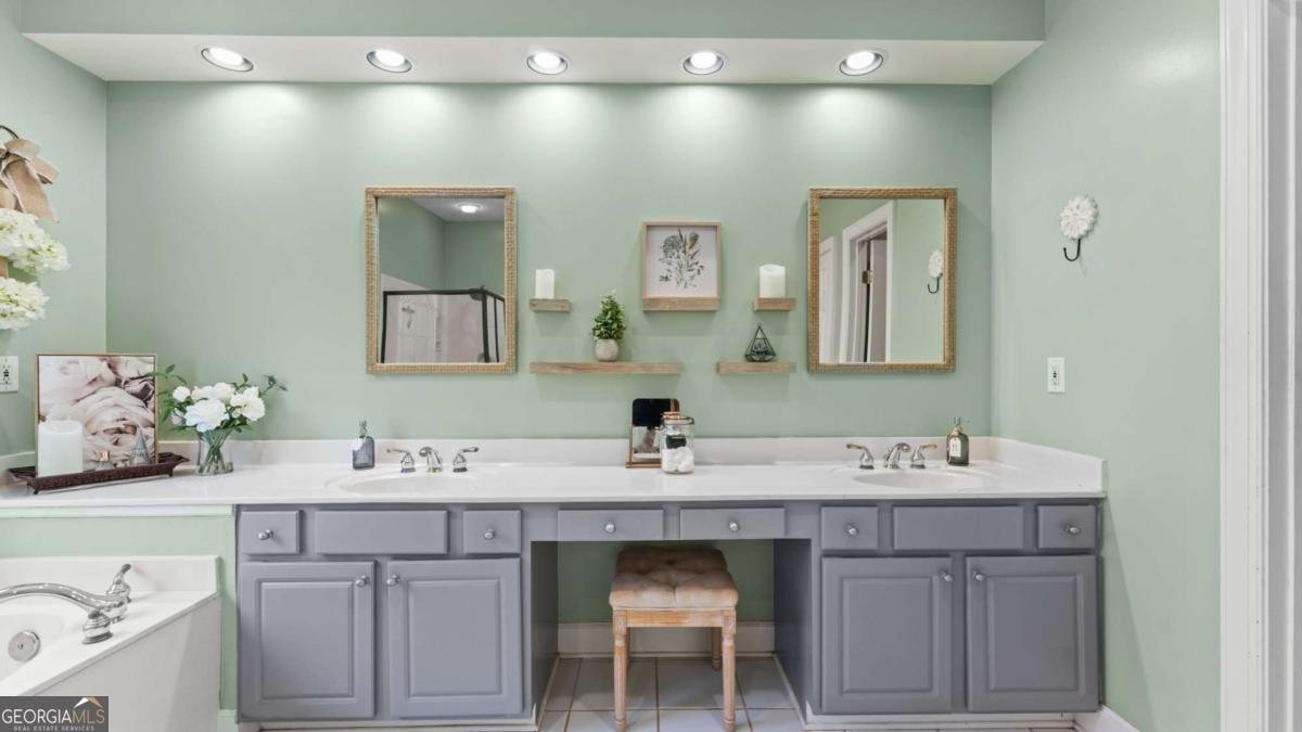 1445 Badingham Drive Cumming - Photo 14