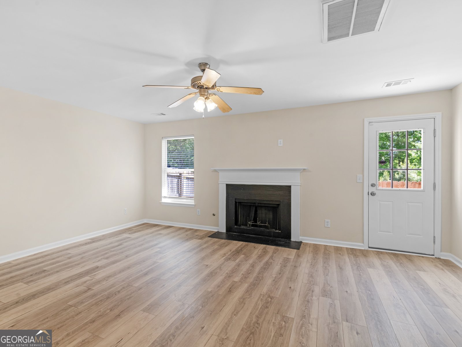 7228 Mountain Laurel Way Stockbridge - Photo 6